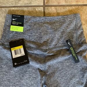 NWT Nike Sculpt Victory Crop Training Tight